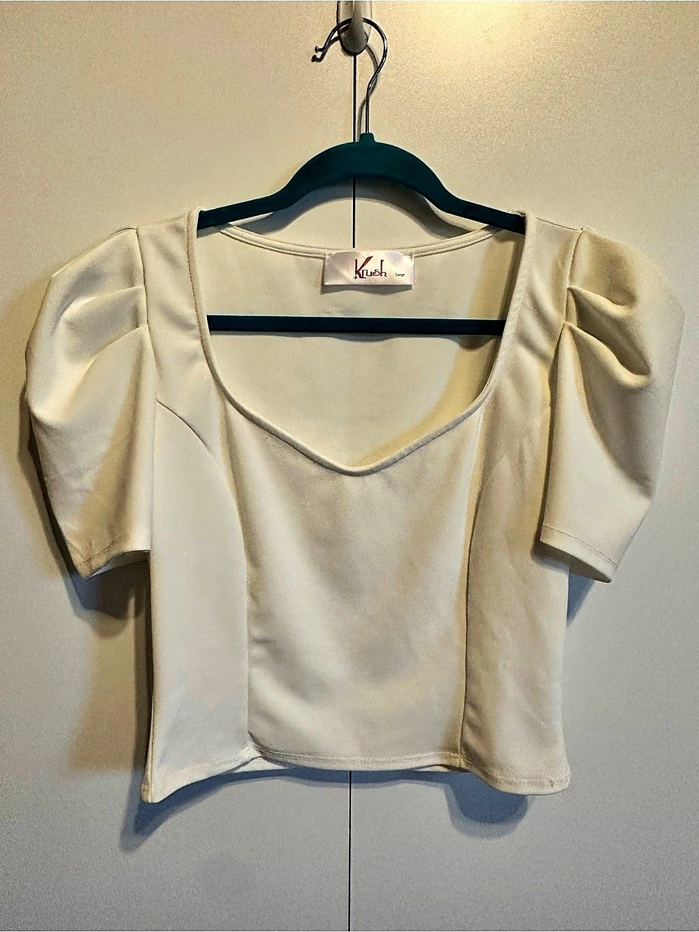 Krush Puff Sleeve Top in White Large Like New